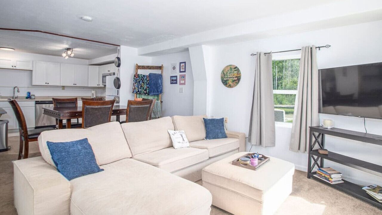 Photo of Livingroom in Badger