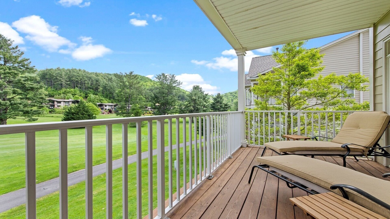 Photo of Patio Balcony in Maggie Valley