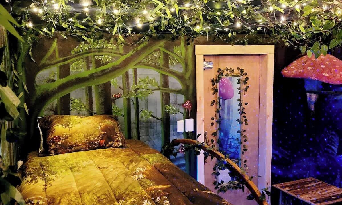 Photo of Bedroom in Mid-Hillside