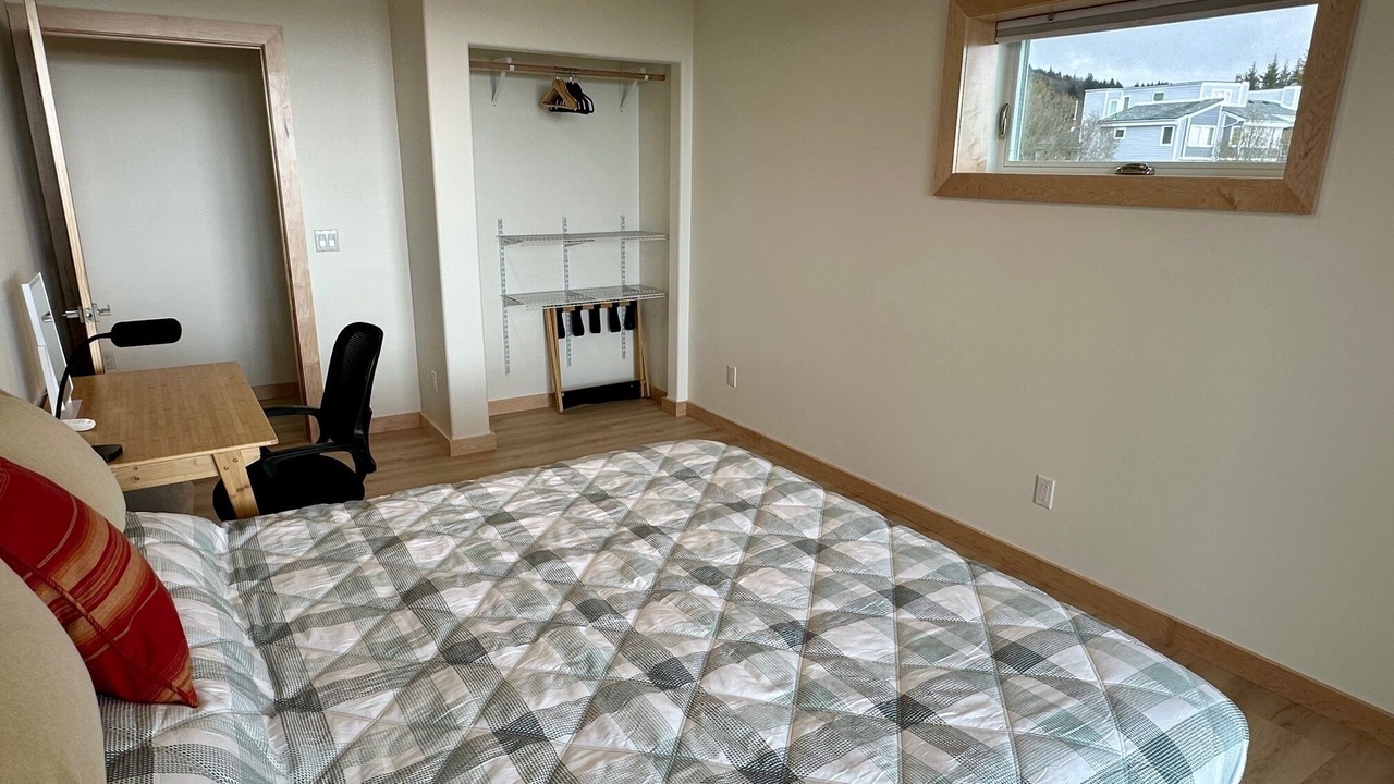 Photo of Bedroom in Homer