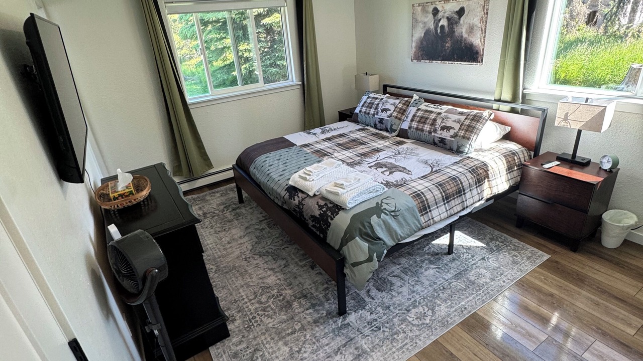 Photo of Bedroom in Kalifornsky
