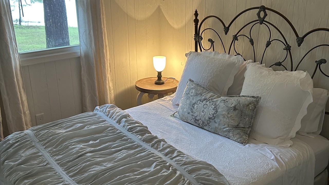 Photo of Bedroom in Ridgeway