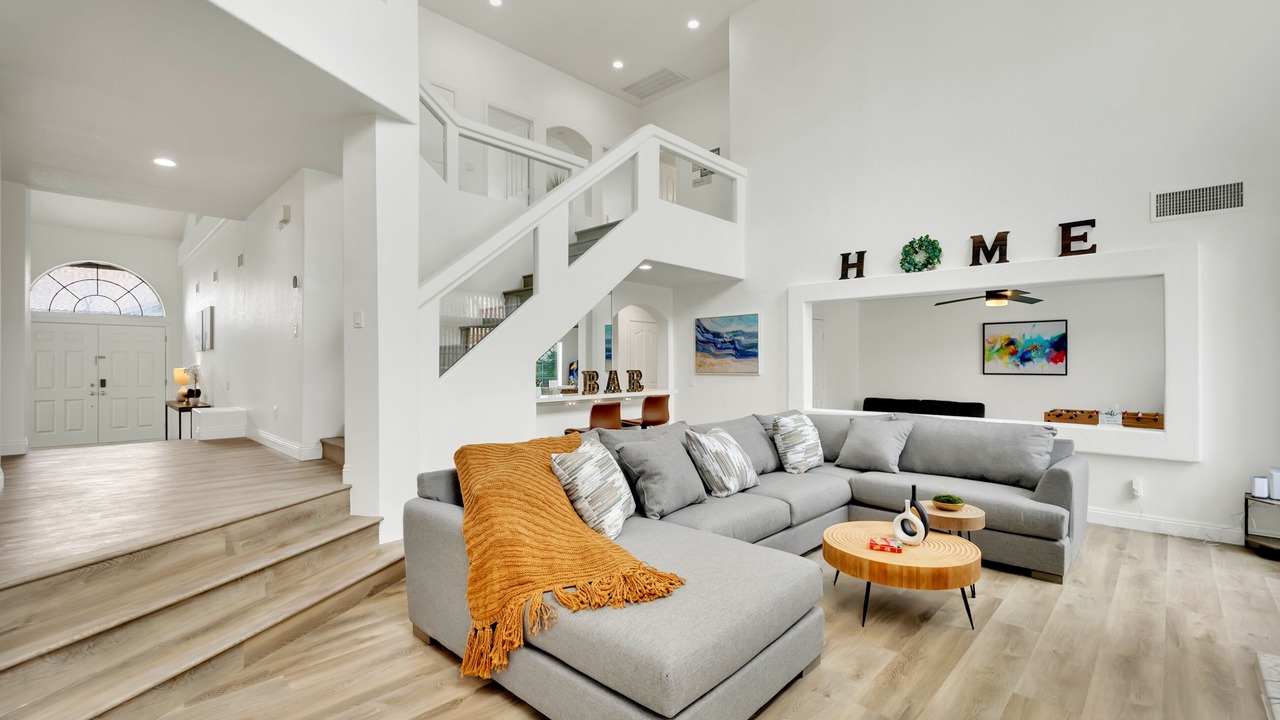 Photo of Livingroom in Green Valley