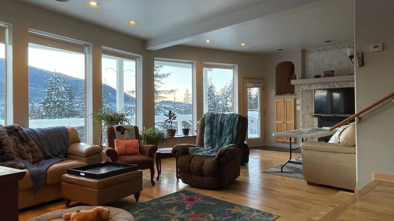 Photo of Livingroom in Juneau