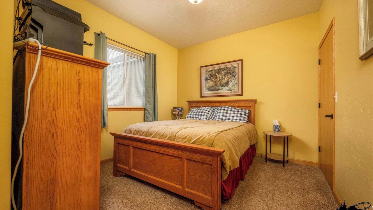 Photo of Bedroom in Wasilla