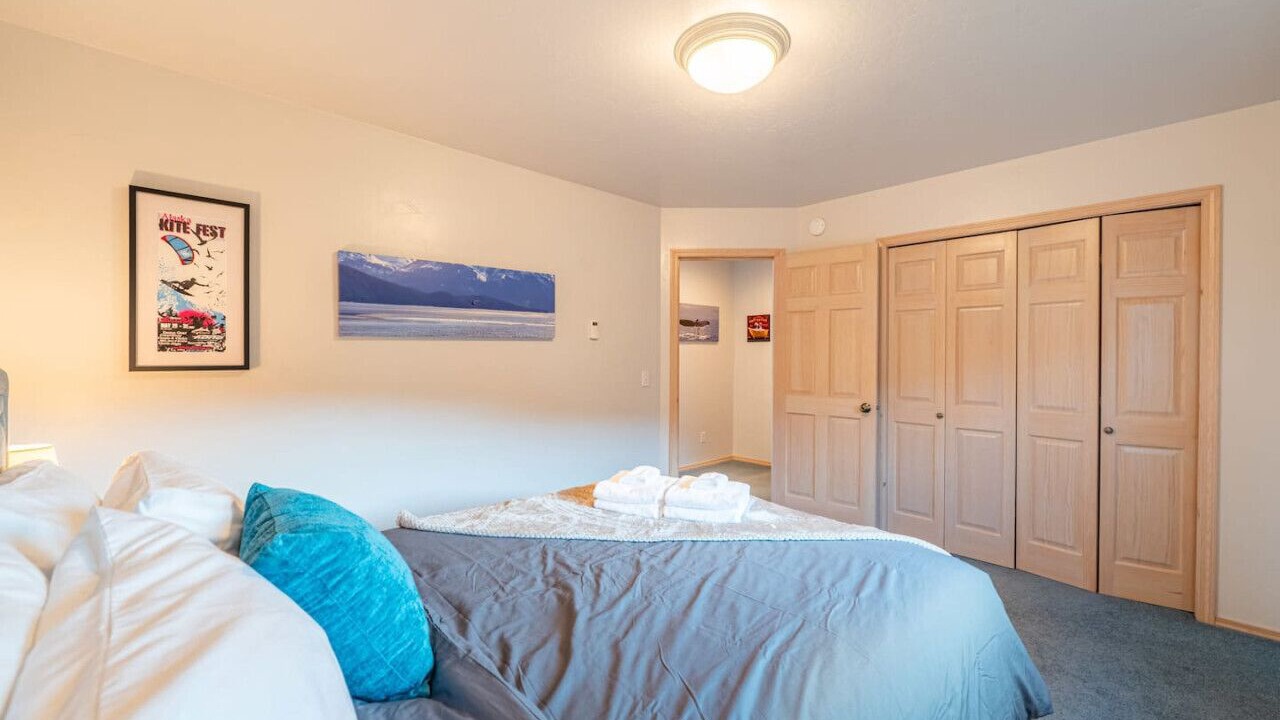 Photo of Bedroom in Kachemak
