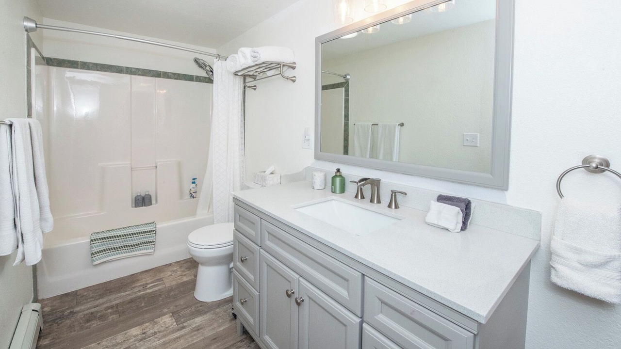 Photo of Bathroom in Huffman - O' Malley