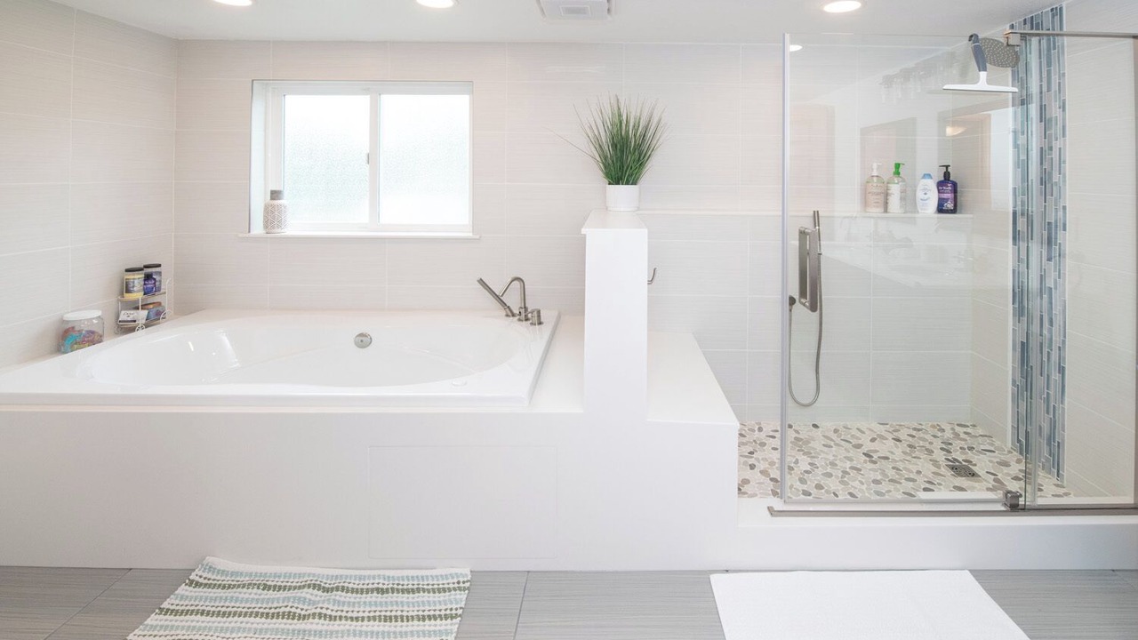Photo of Bathroom in Huffman - O' Malley
