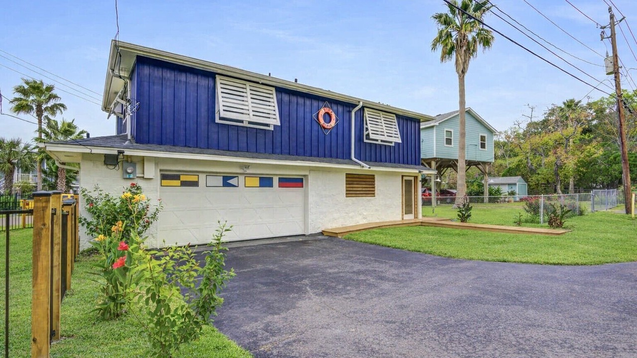 Photo of Outdoor in Clear Lake Shores