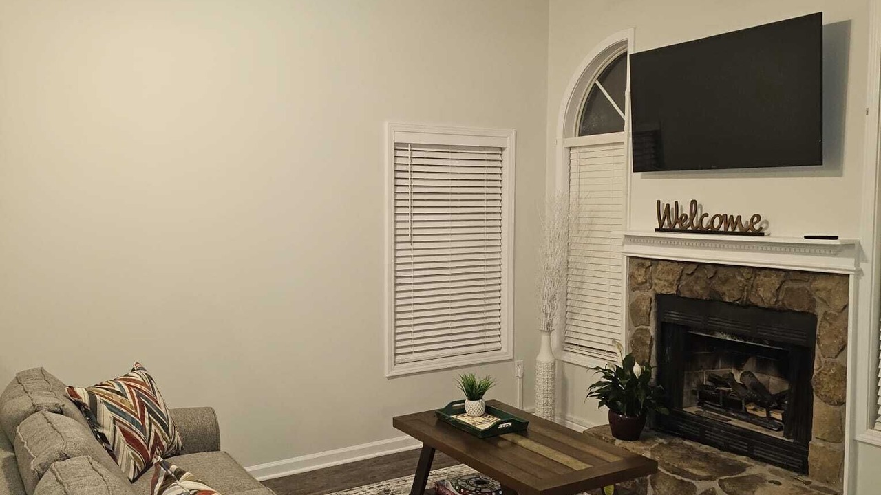 Photo of Livingroom in Smyrna