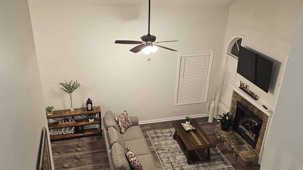 Photo of Livingroom in Smyrna