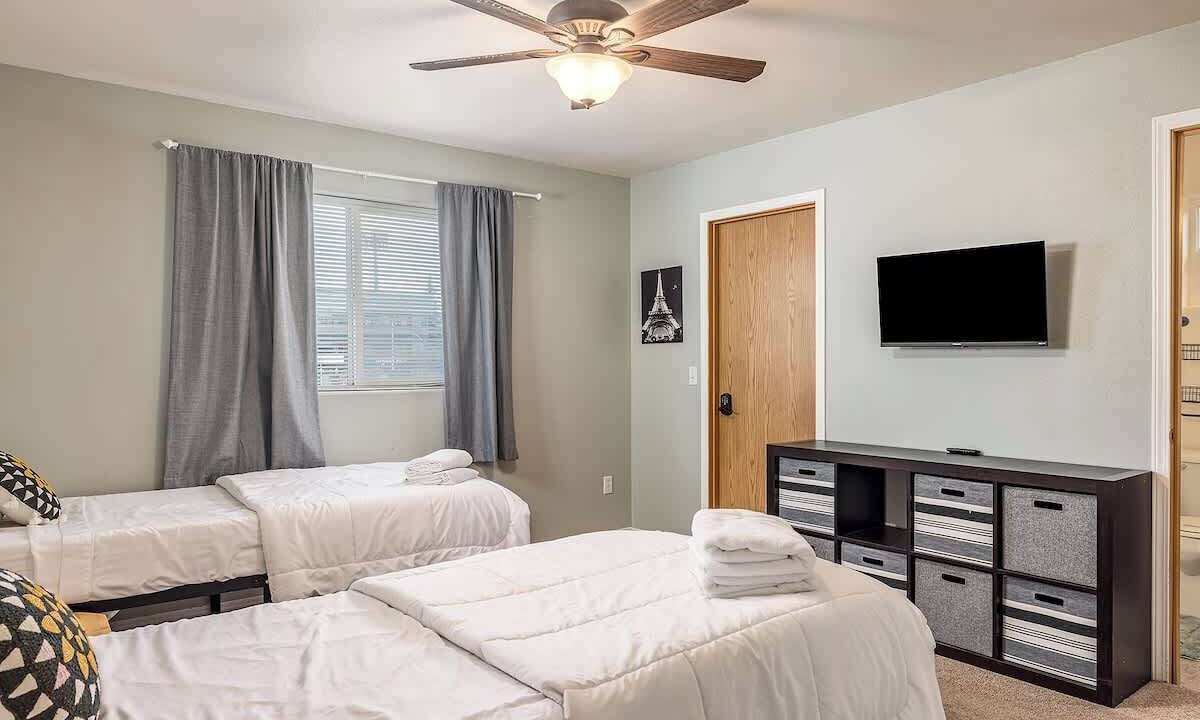 Photo of Bedroom in Spenard