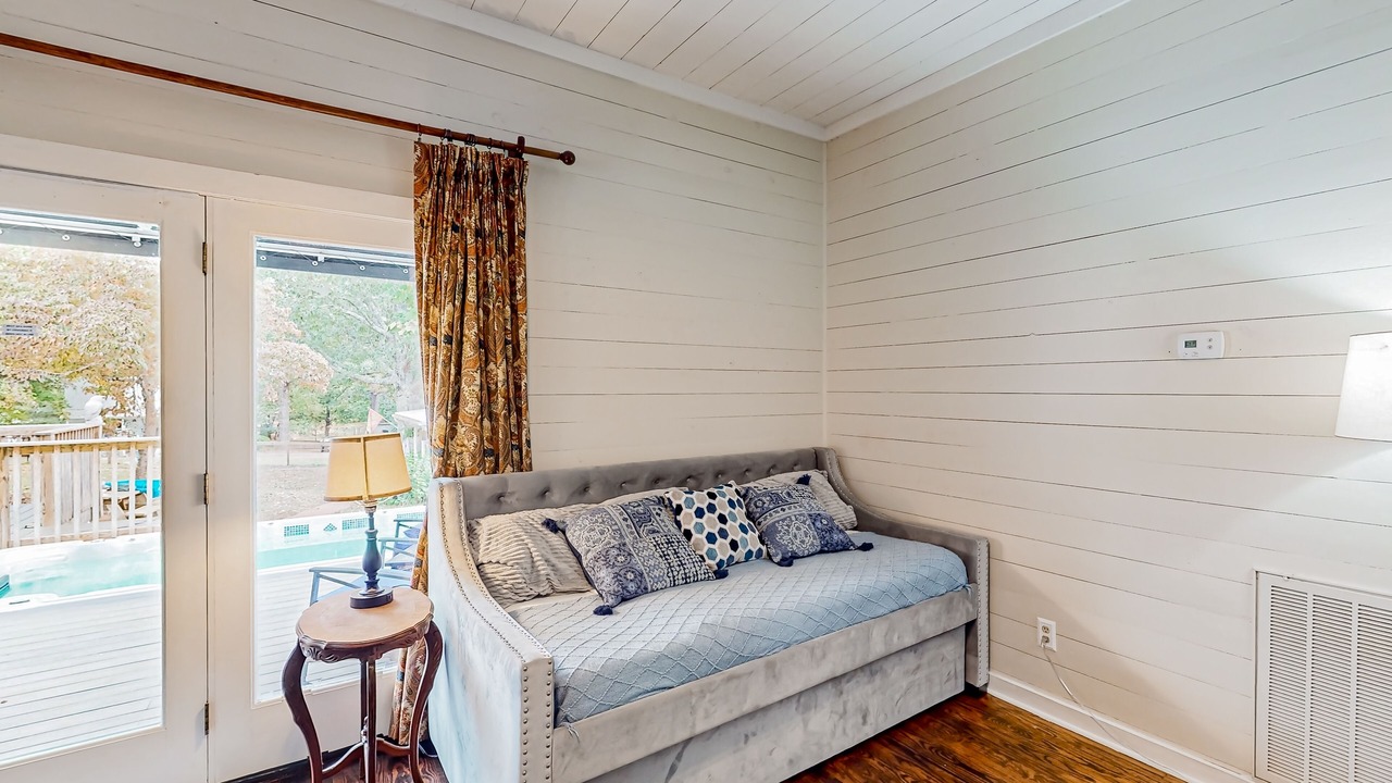 Photo of Livingroom in Landrum