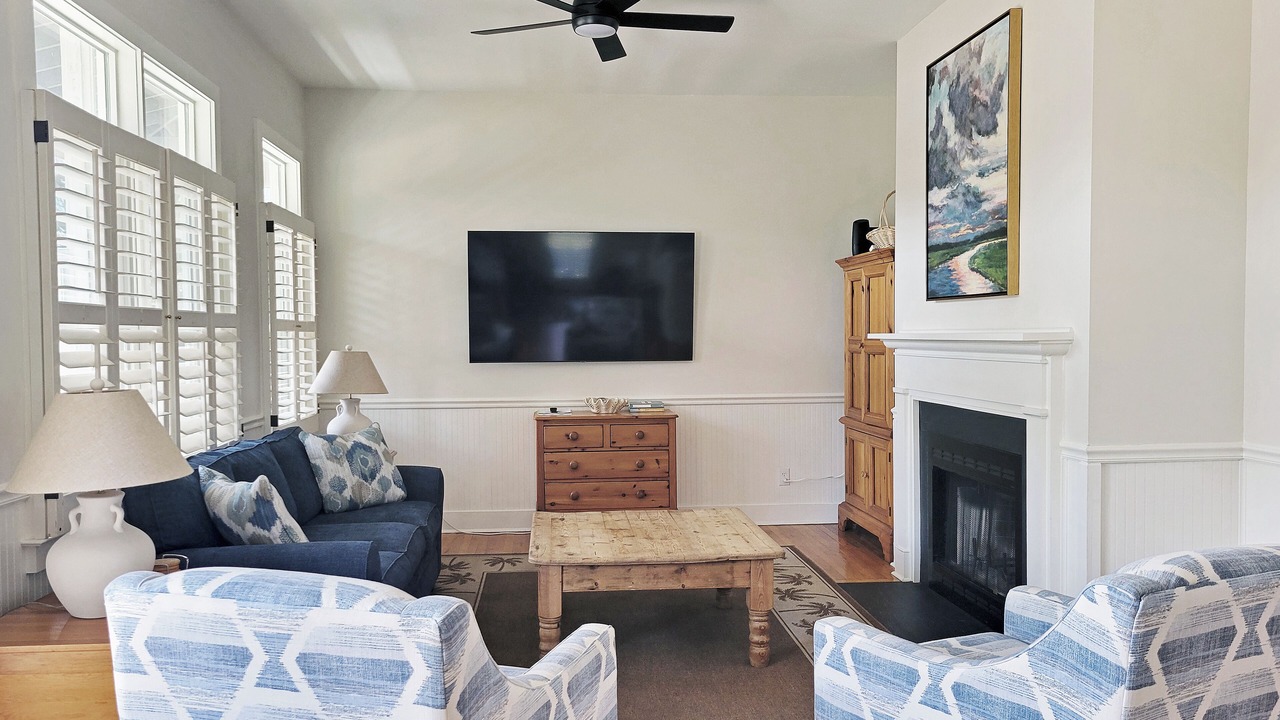 Photo of Livingroom in Litchfield by the Sea