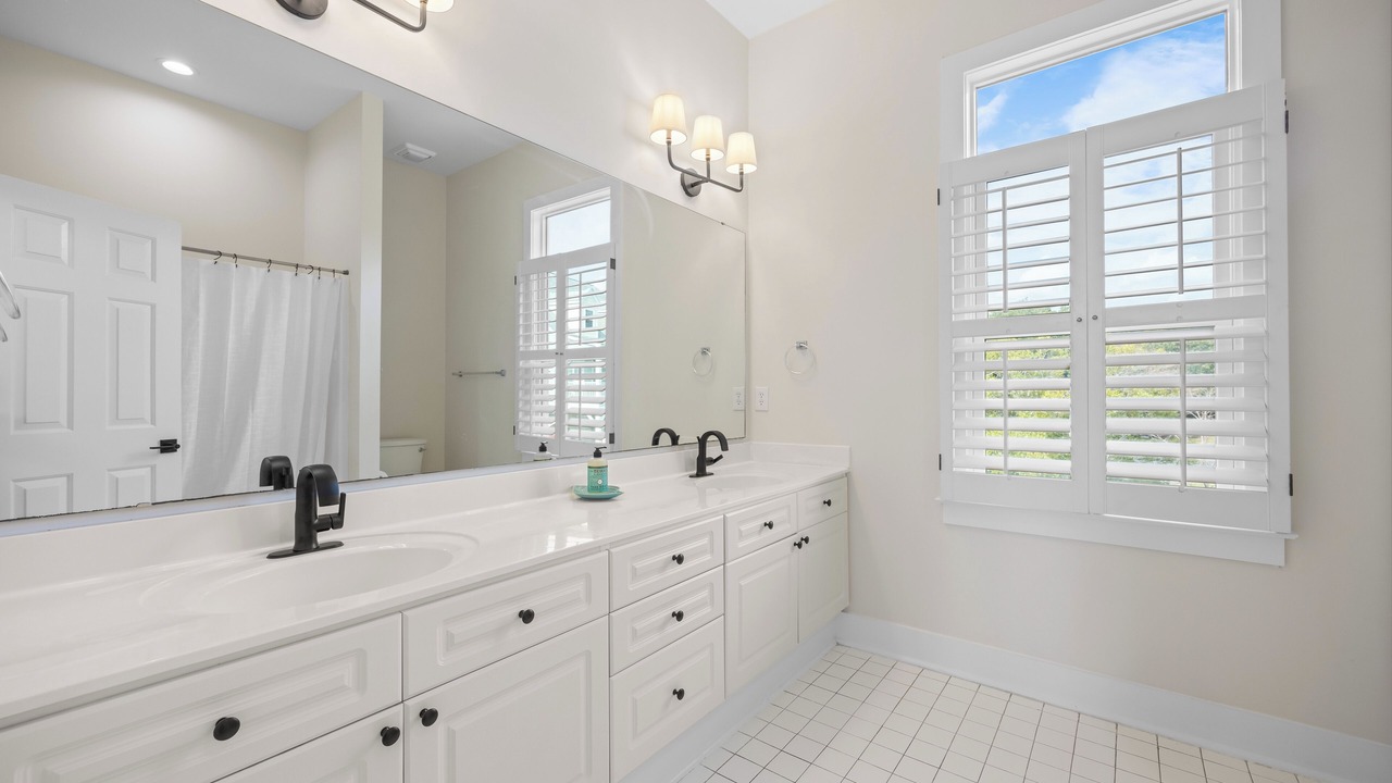 Photo of Bathroom in Litchfield by the Sea