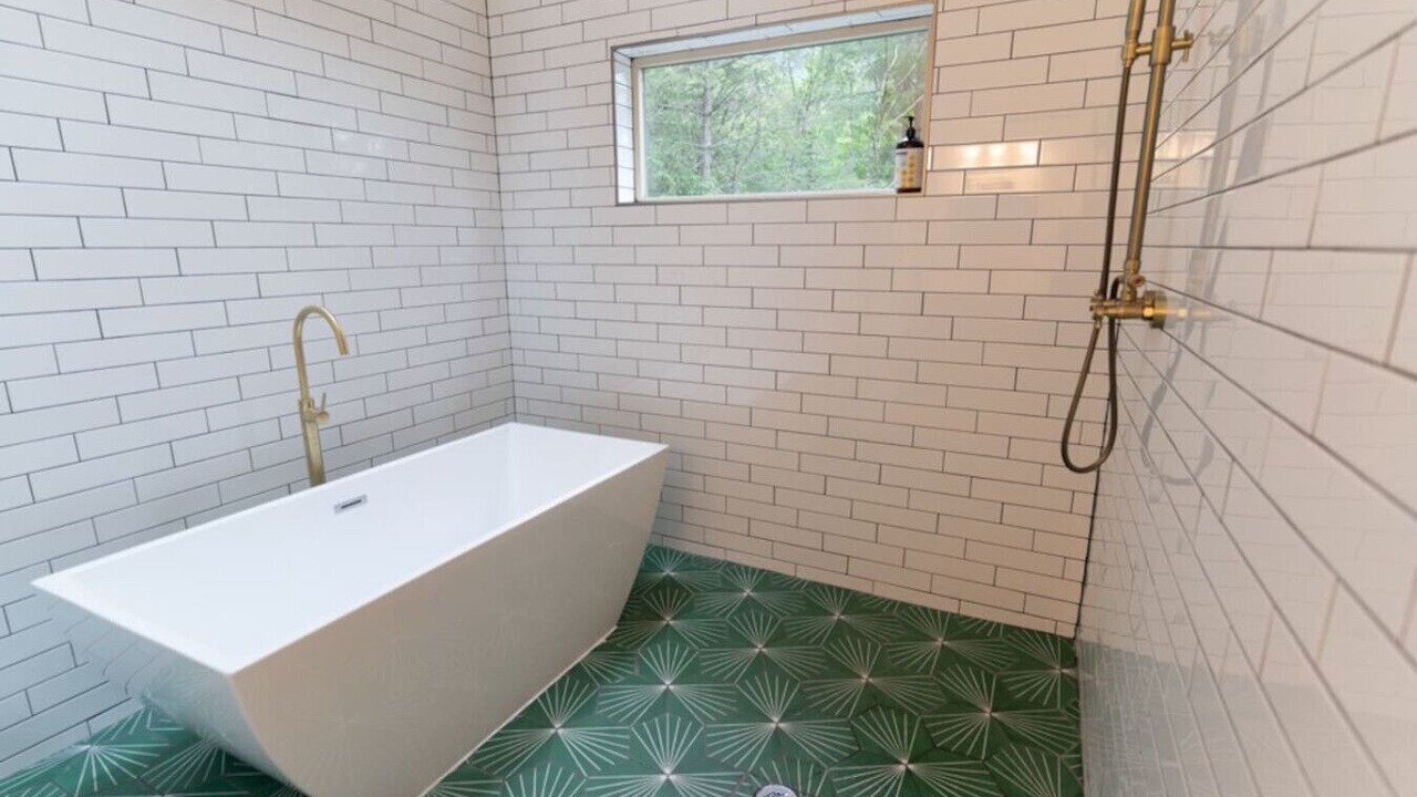 Photo of Bathroom in Lowell Point