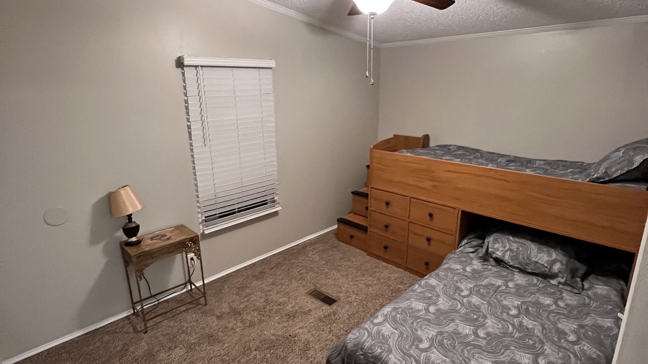 Photo of Bedroom in Bowling Green