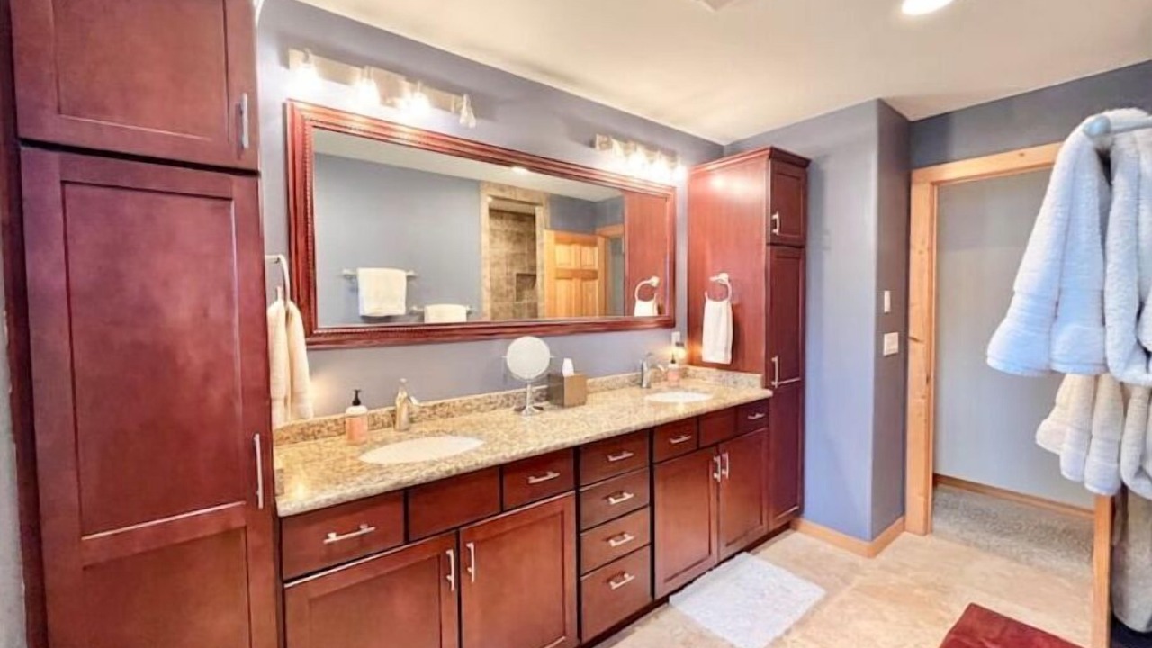 Photo of Bathroom in Alyeska