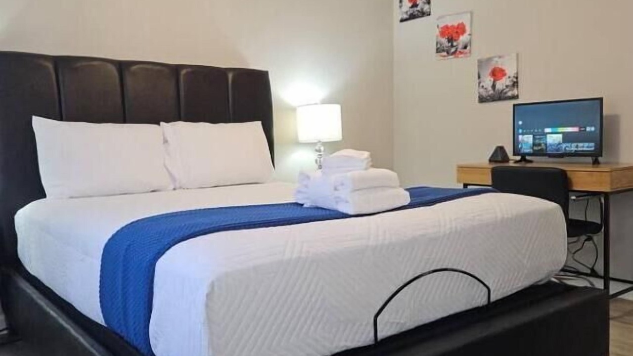 Photo of Bedroom in Goose Creek
