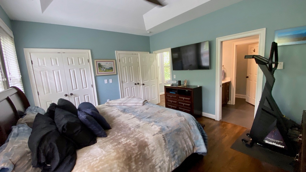 Photo of Bedroom in Greenville Downtown
