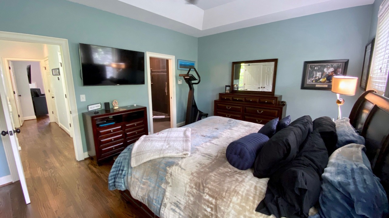 Photo of Bedroom in Greenville Downtown