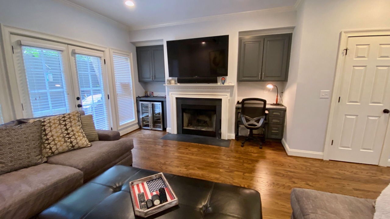 Photo of Livingroom in Greenville Downtown