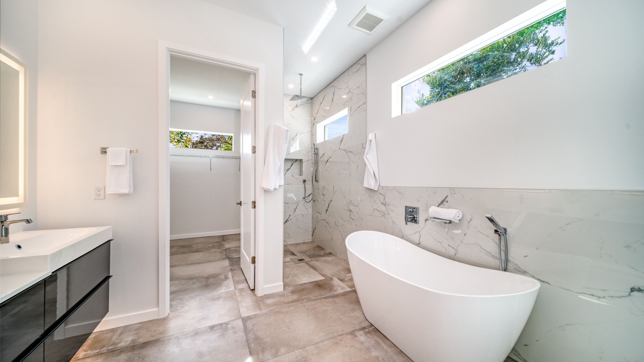 Photo of Bathroom in Arlington Park