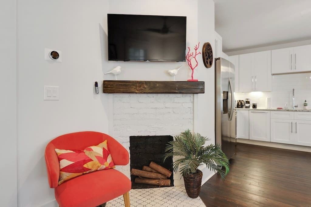 Photo of Livingroom in Cabbagetown