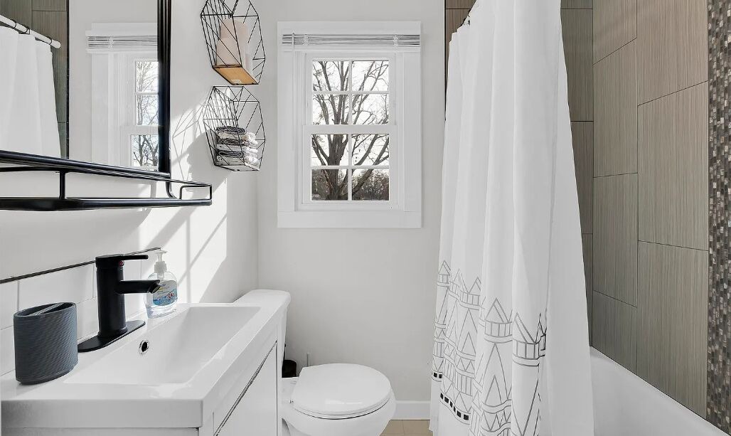 Photo of Bathroom in Easley
