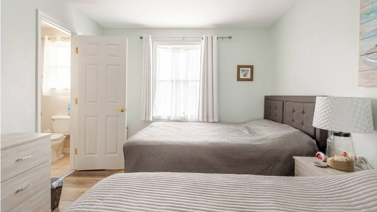 Photo of Bedroom in Caine Woods