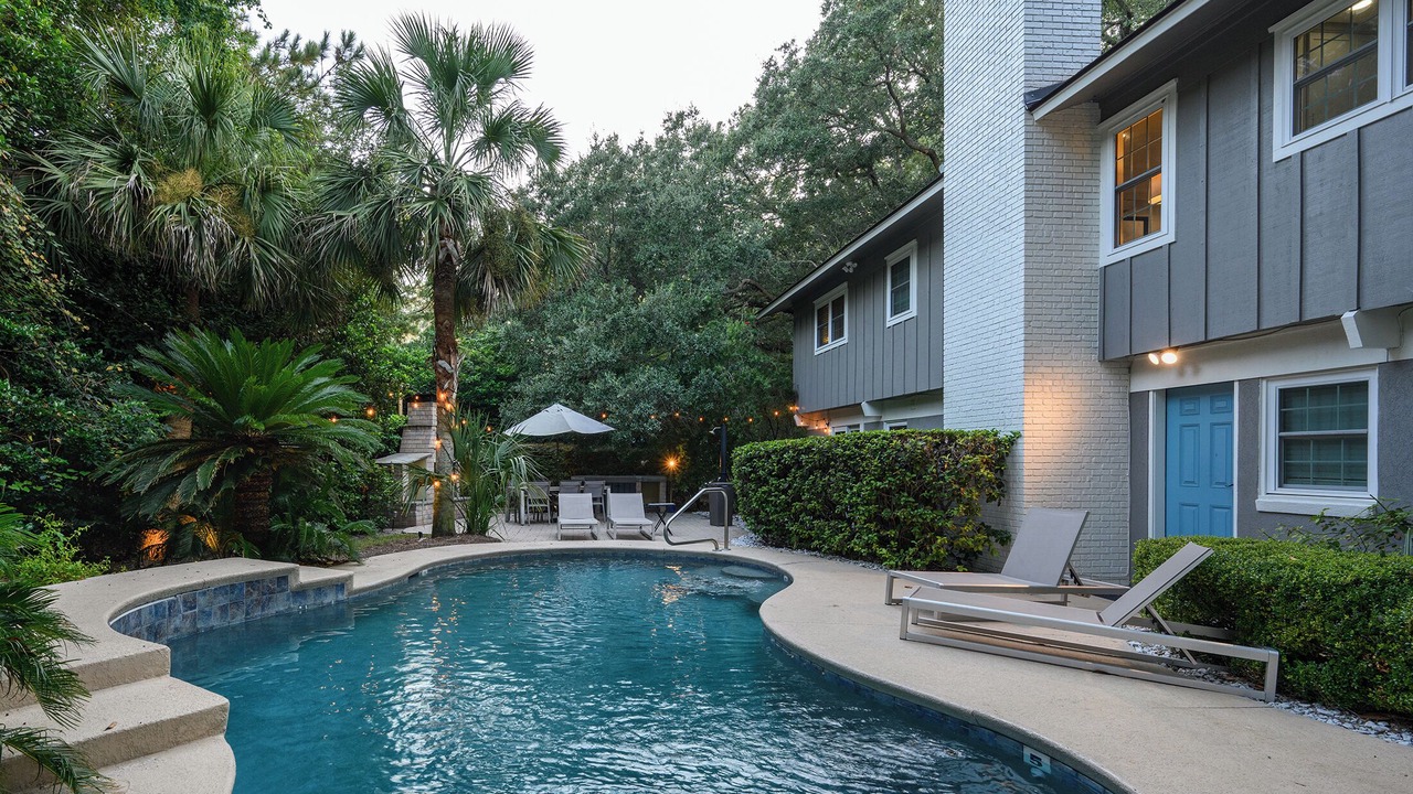 Photo of Outdoor in Folly Field