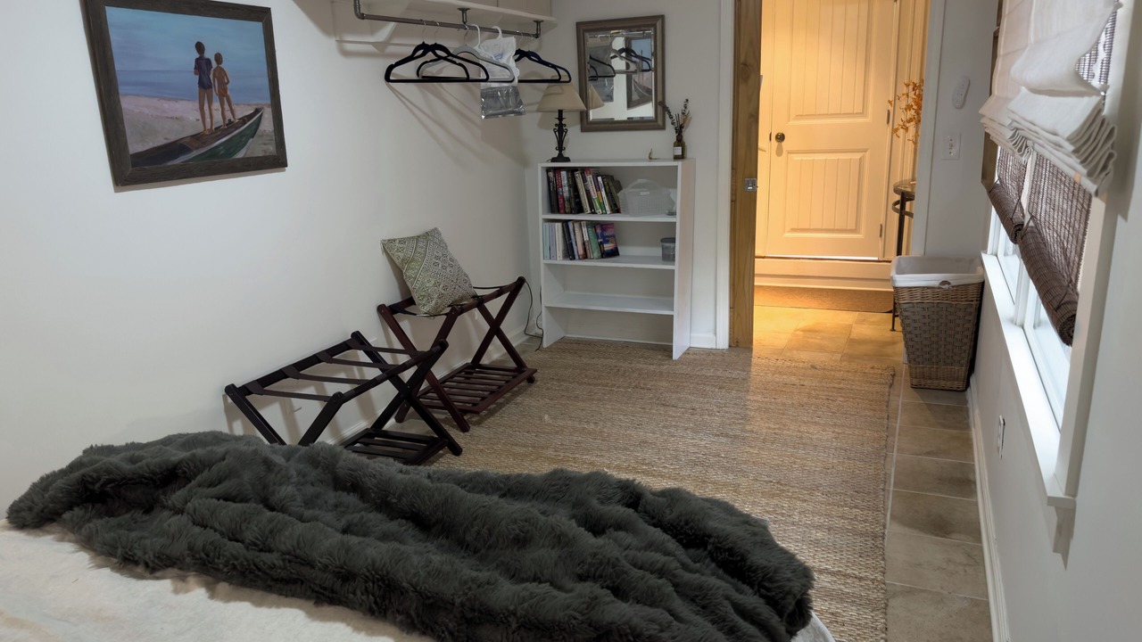 Photo of Bedroom in Mirror Lake