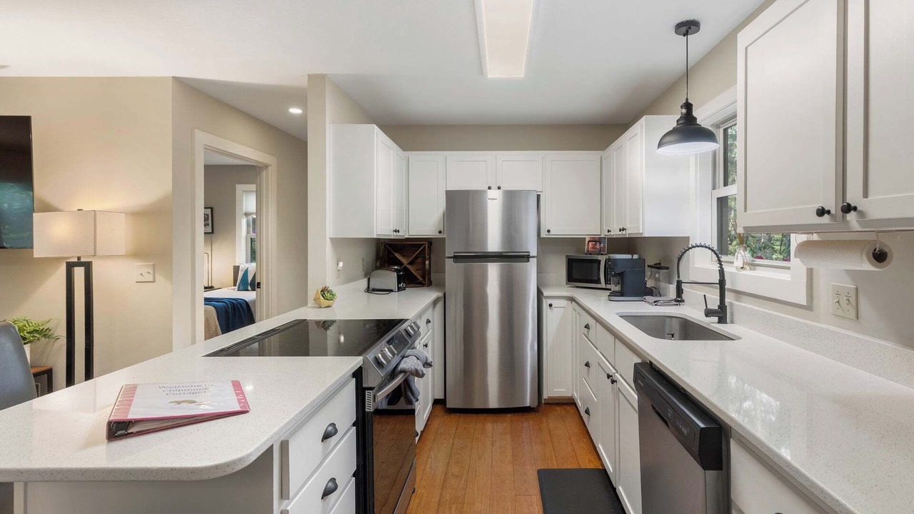 Photo of Kitchen in Glenville