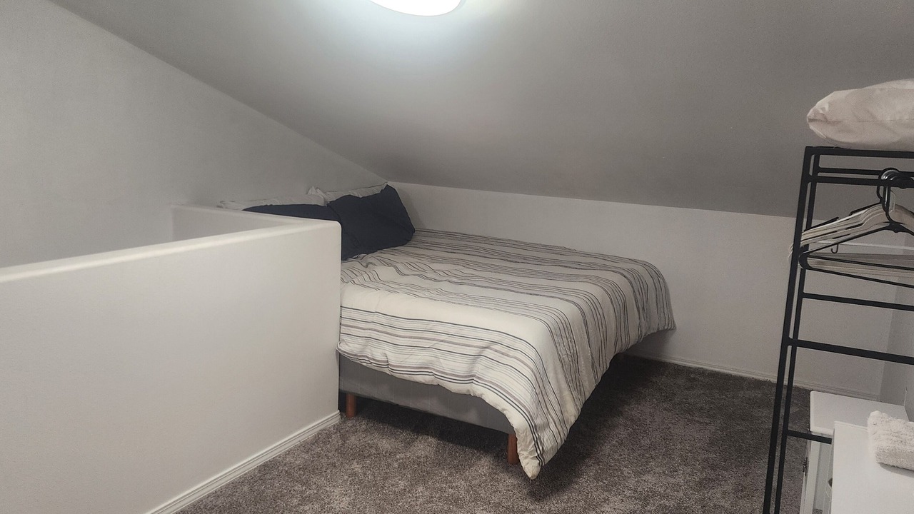 Photo of Bedroom in Kasilof