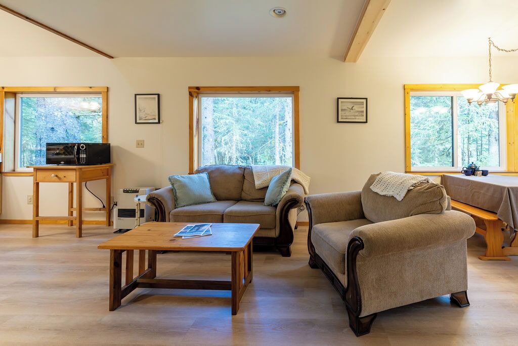 Photo of Livingroom in Gustavus