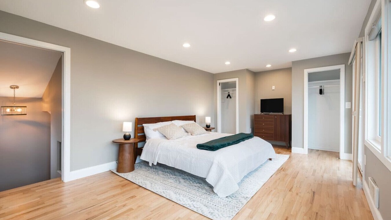 Photo of Bedroom in Lower Queen Anne
