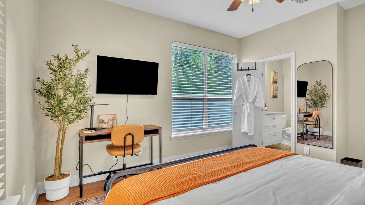 Photo of Bedroom in East Cesar Chavez