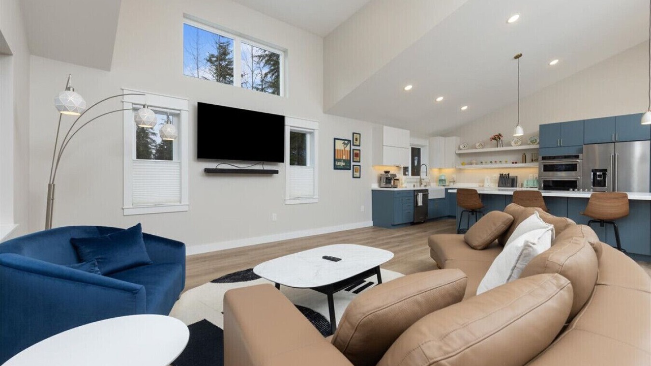 Photo of Livingroom in Alyeska