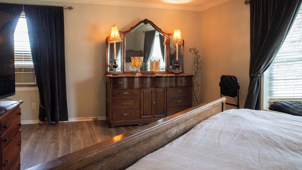 Photo of Bedroom in Berea