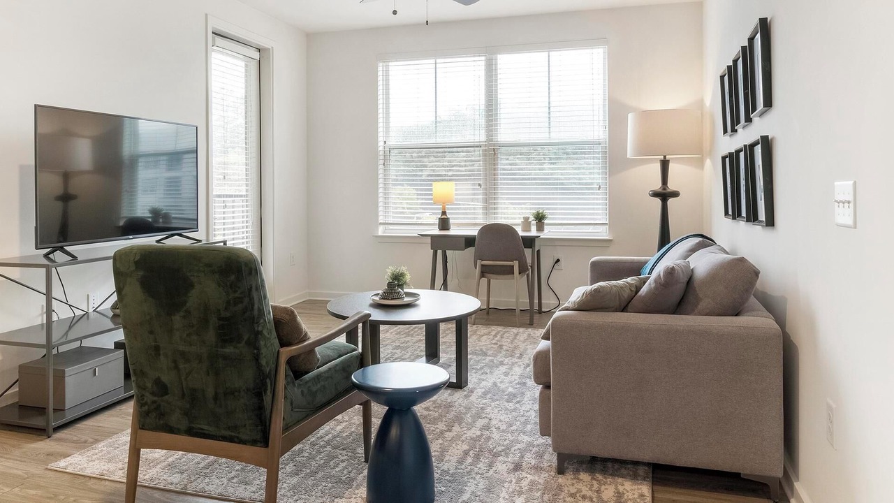 Photo of Livingroom in Mableton