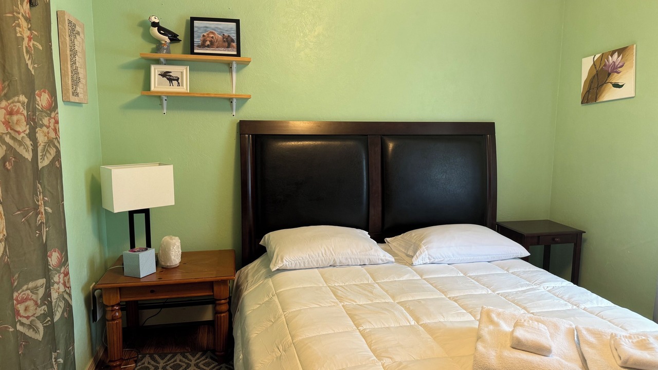 Photo of Bedroom in Northeast Anchorage