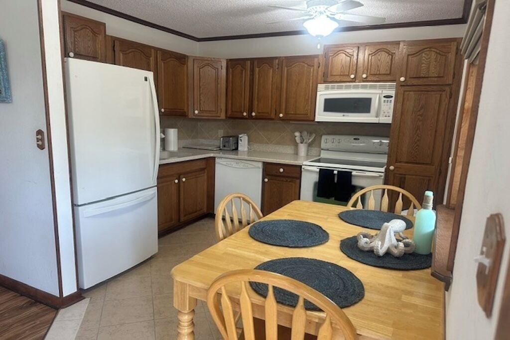 Photo of Kitchen in Caine Woods