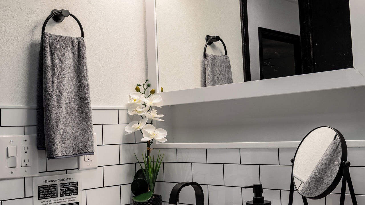 Photo of Bathroom in Bayshore - Klatt