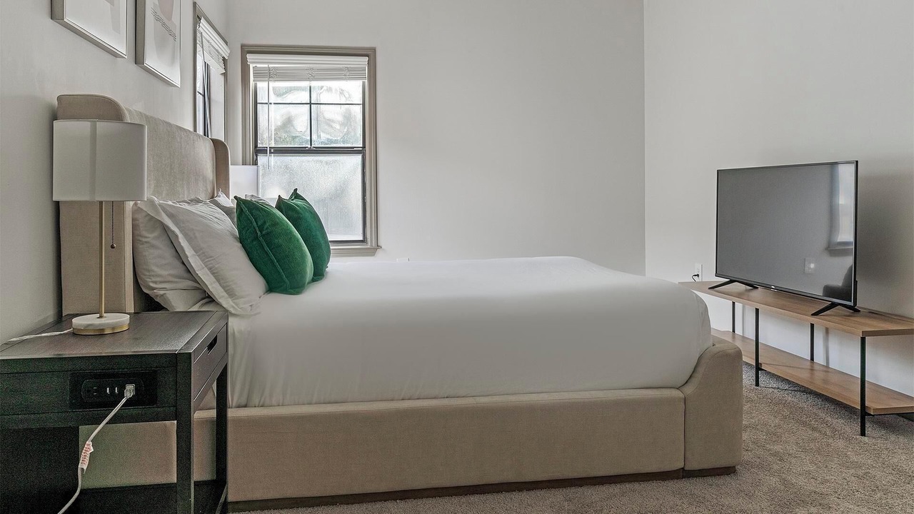Photo of Bedroom in Piedmont Heights