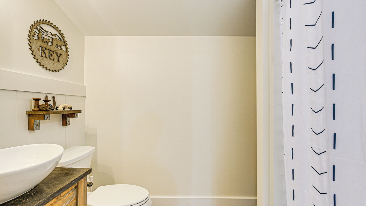 Photo of Bathroom in Easley