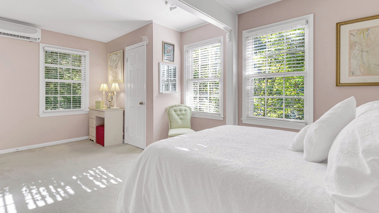 Photo of Bedroom in Drayton