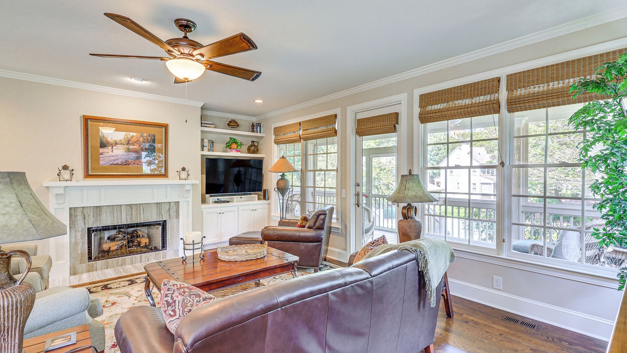 Photo of Livingroom in Greensboro