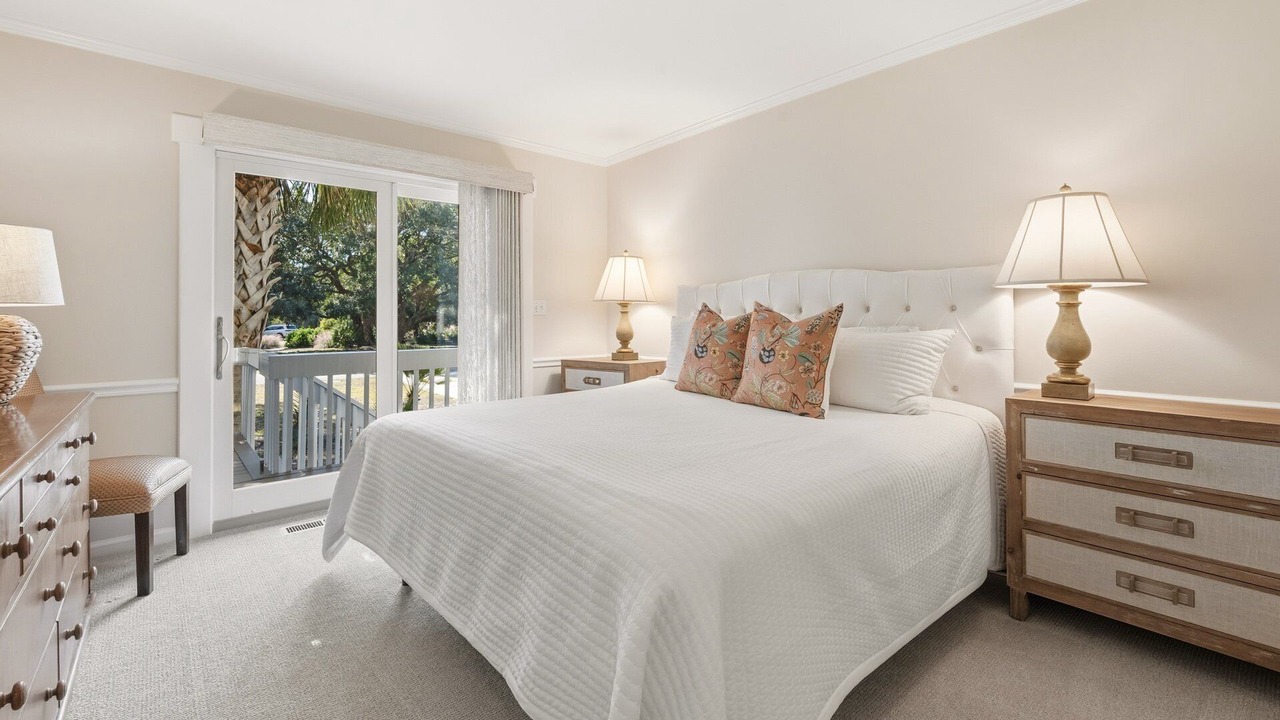 Photo of Bedroom in Debordieu Colony