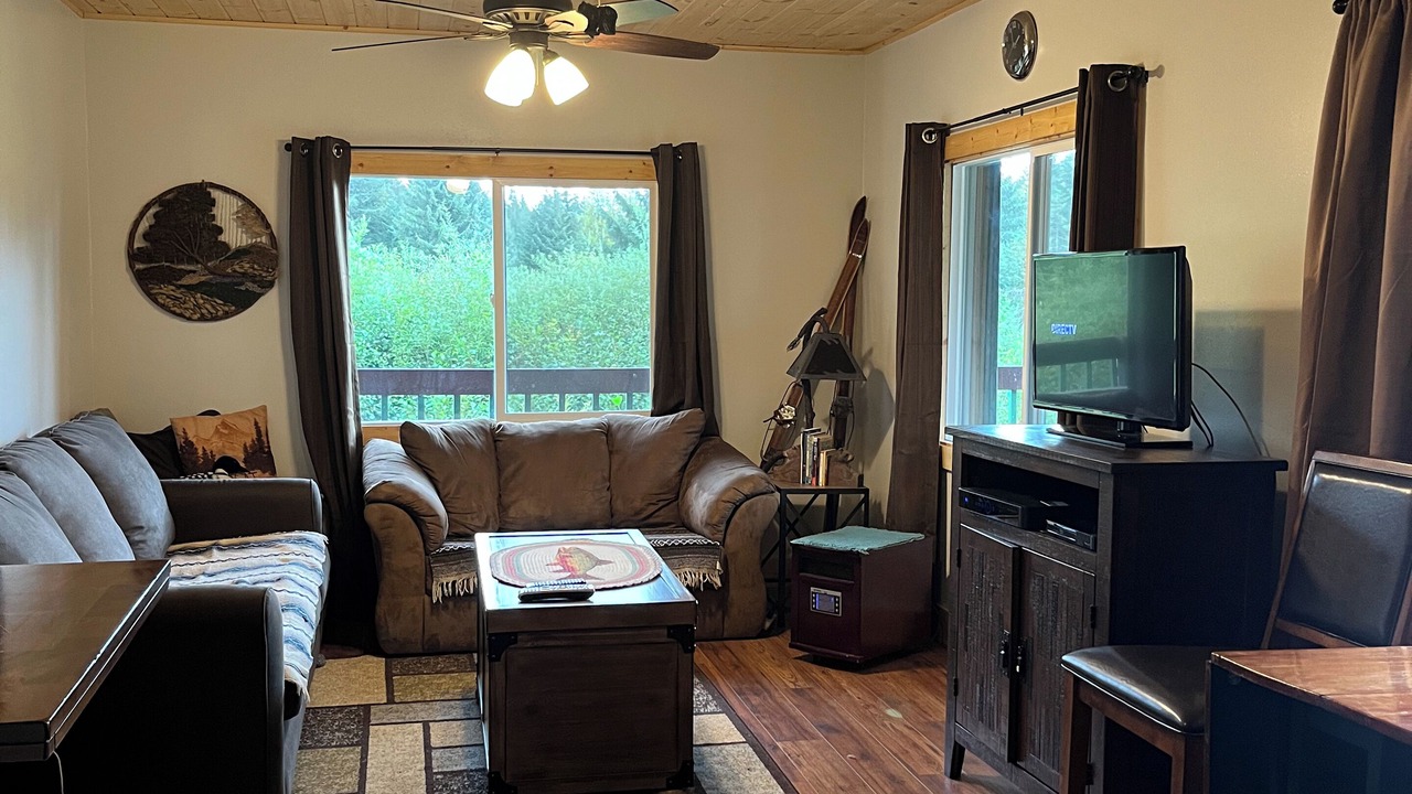 Photo of Livingroom in Gustavus
