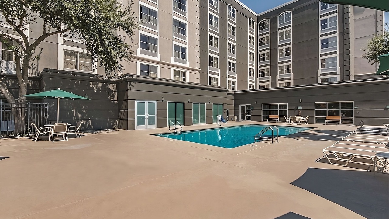 Photo of Outdoor in Arsenal